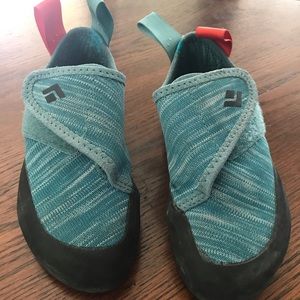 Black diamond momentum kids climbing shoes